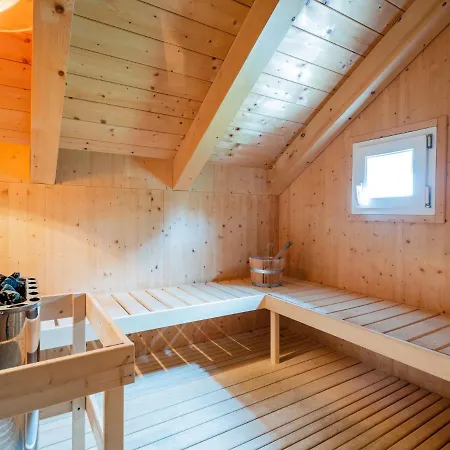 Modern Detached Wooden Chalet With Sauna Near The Kreischberg Ski Area Stadl an der Mur